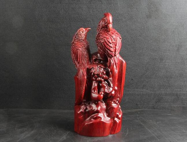 為何小葉紫檀雕刻物件在藝術品收藏中價值斐然？